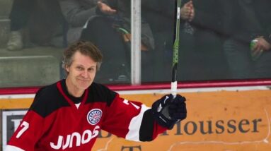 Jim Cuddy and the Juno Cup tradition