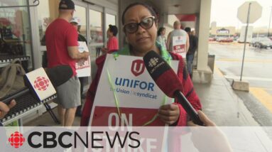 Workers at 27 Metro stores in Toronto area walk off job after rejecting tentative deal