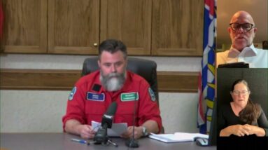 FULL B.C. WILDFIRE UPDATE l Officials provide an update on an out-of-control wildfire in Okanagan.