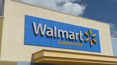 End to self-checkout? Walmart is bringing back more cashiers