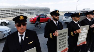 Air Canada pilots demand better wages and working conditions