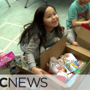 Alberta teens deliver hundreds of gifts to northern communities
