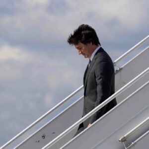 Justin Trudeau's plane breaks down during family vacation in Jamaica