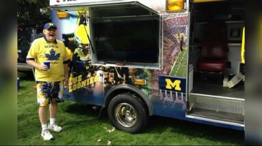 'Blue Loonies' take on Rose Bowl | Canadian revamps ambulance into tailgating bus