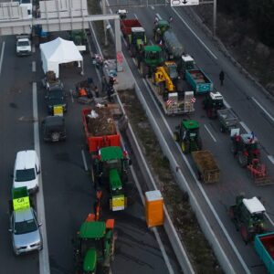 FARMERS PROTEST IN FRANCE | Demands laid out for the government as tensions rise