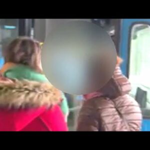 All passengers kicked off Montreal city bus after argument