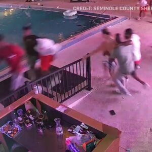 Chaotic moments of Florida shooting that injured NFL's Tank Dell