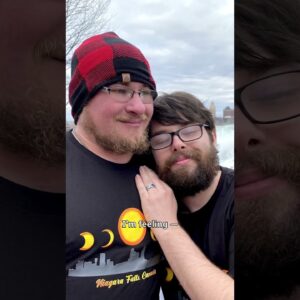 Couple gets engaged during the solar eclipse