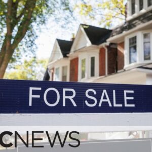 Canadian home prices in April down 1.8% from last year, data shows