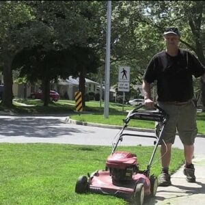 City in Ontario considering curfew for use of gas lawn mowers